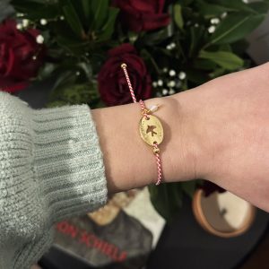 fly:into:march:pearl