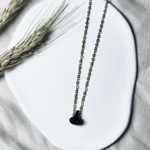 Black:Garlic:Necklace w500 h500
